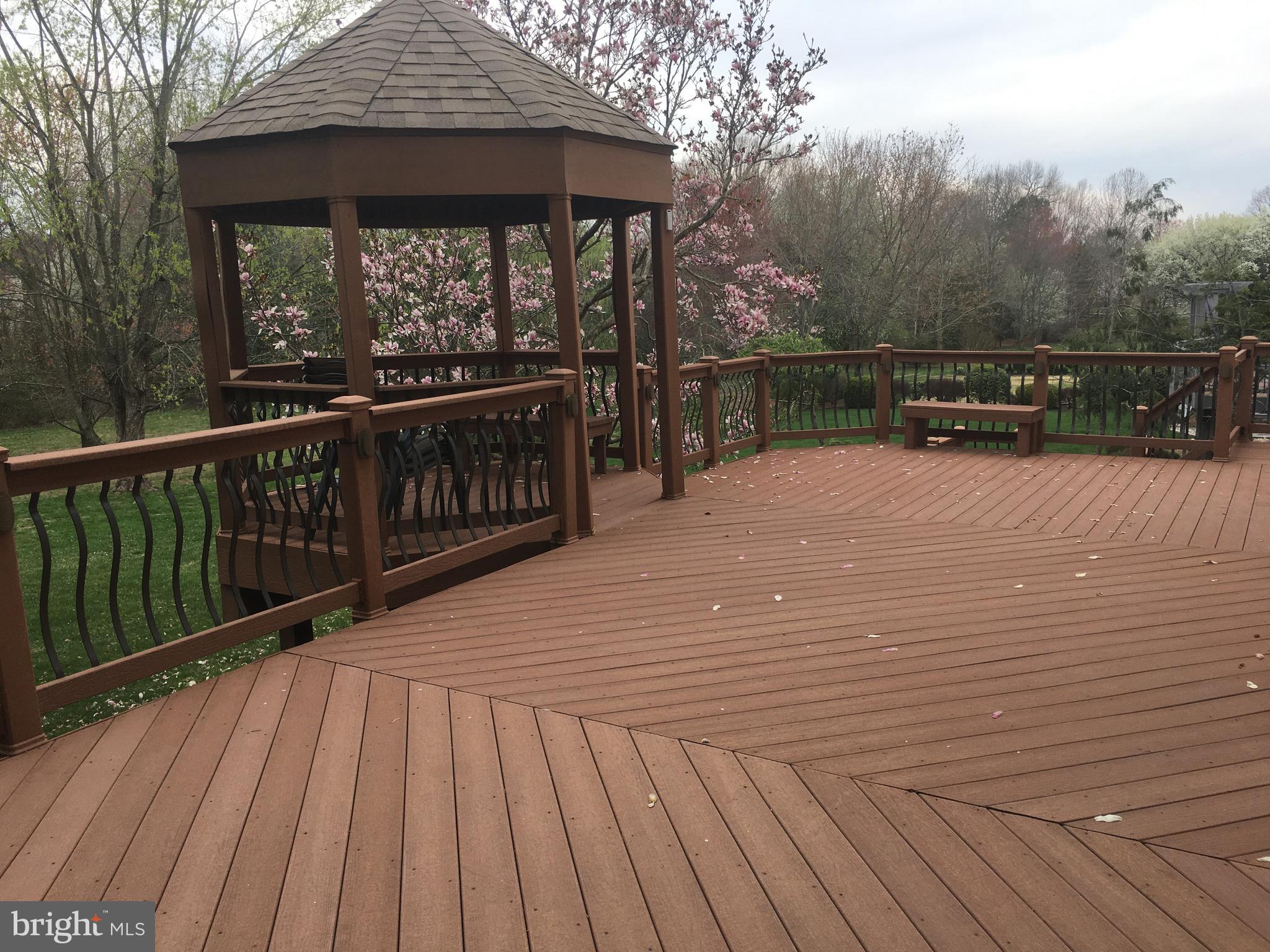 5430 Ashleigh Road Fairfax, VA 22030 - Photo 28 of 73 outdoor trex deck with gazebo. Perfect for enterta