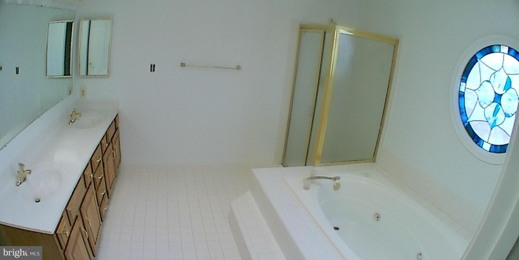 5430 Ashleigh Road Fairfax, VA 22030 - Photo 50 of 73 master bathroom