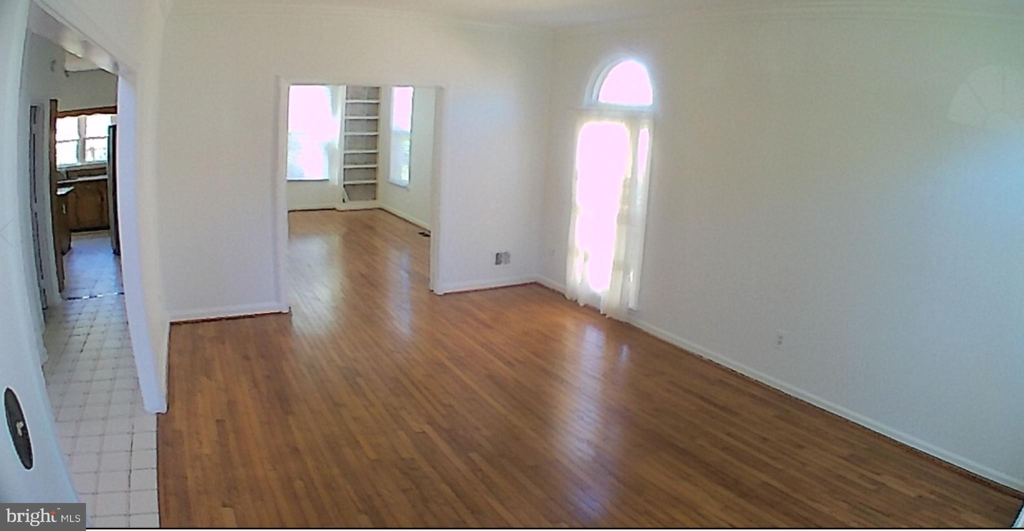 5430 Ashleigh Road Fairfax, VA 22030 - Photo 7 of 73 living roon