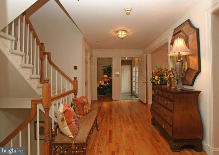11822 Bishops Content Road Bowie, MD 20721 - Photo 8 of 30 Interior (General)