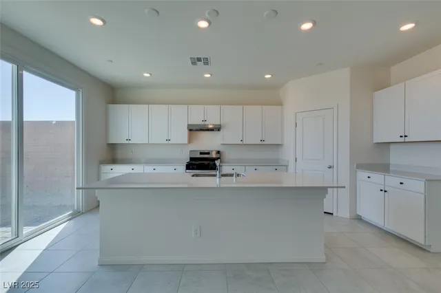 $3,200 | 5632 Hill Spire Street, Las Vegas, NV 89166