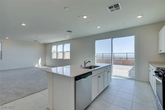 $3,200 | 5632 Hill Spire Street, Las Vegas, NV 89166