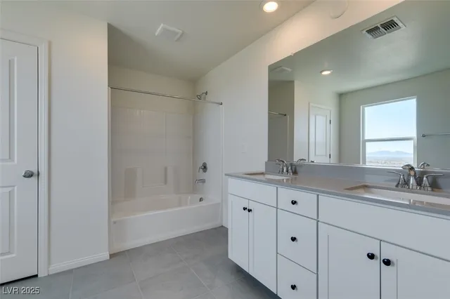 $3,200 | 5632 Hill Spire Street, Las Vegas, NV 89166