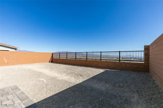 $3,200 | 5632 Hill Spire Street, Las Vegas, NV 89166