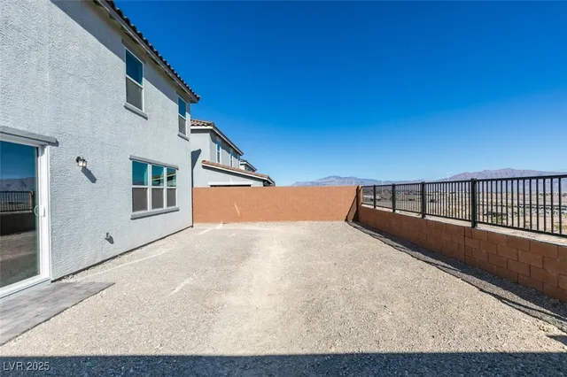 $3,200 | 5632 Hill Spire Street, Las Vegas, NV 89166