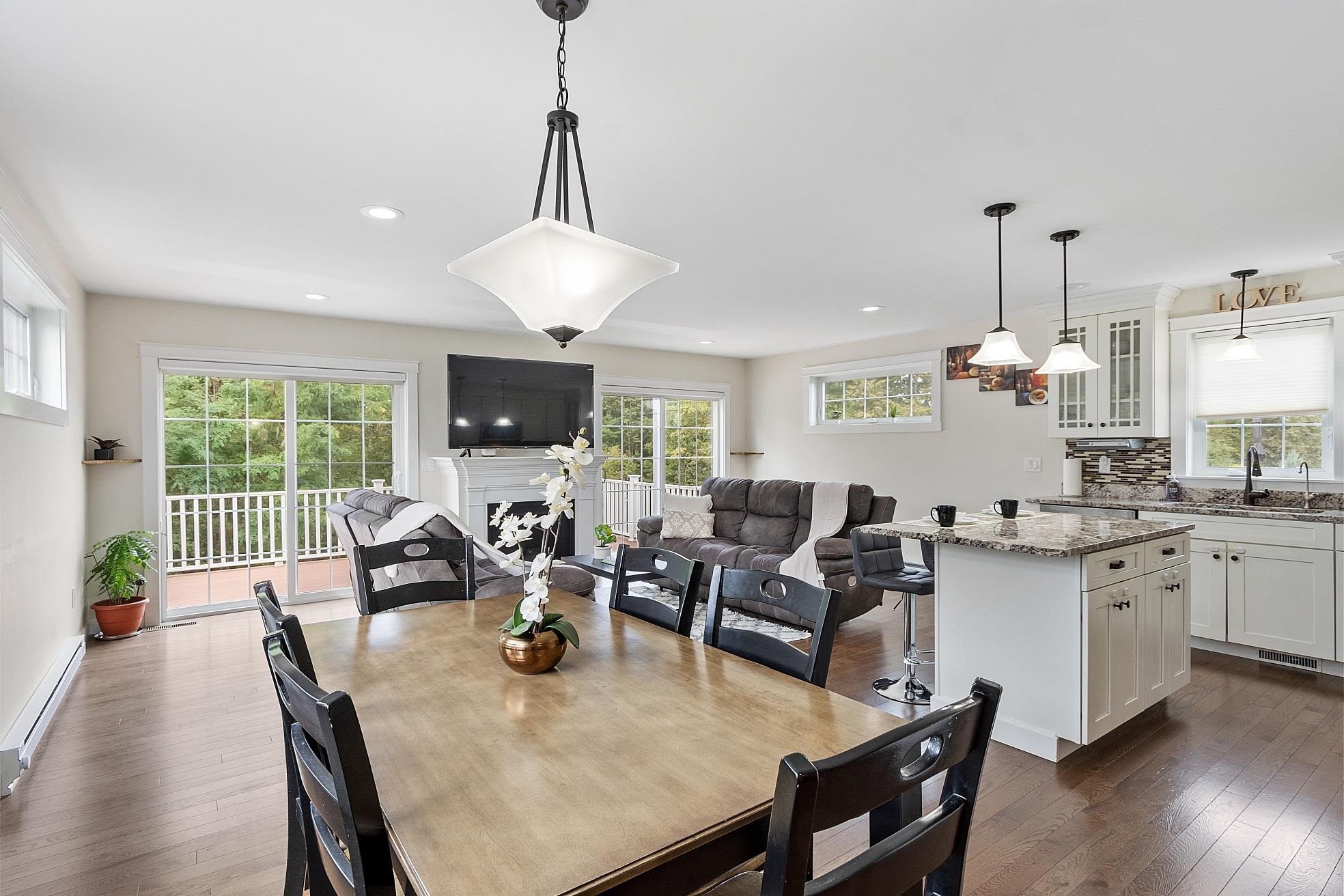 32 Calla Road Londonderry, NH 03053 - Photo 8 of 37 Gallery Image 8