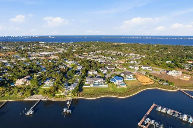 $9,595,000 | 1271 Northeast Langford Lane, Jensen Beach, FL 34957