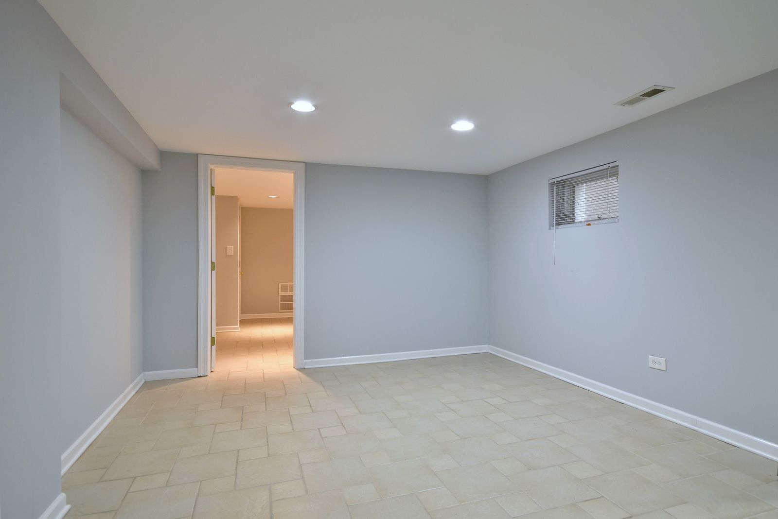 3410 North Rutherford Avenue Chicago, IL 60634 - Photo 34 of 50