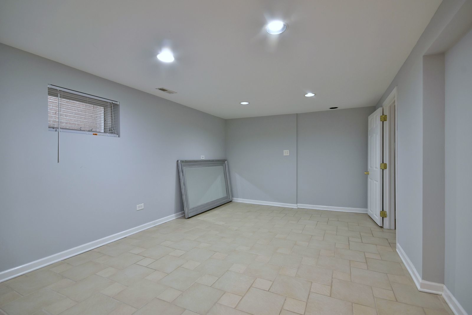 3410 North Rutherford Avenue Chicago, IL 60634 - Photo 35 of 50