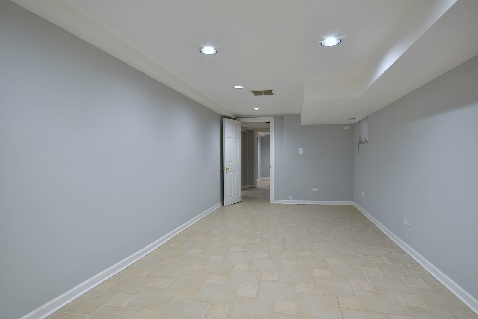 3410 North Rutherford Avenue Chicago, IL 60634 - Photo 38 of 50