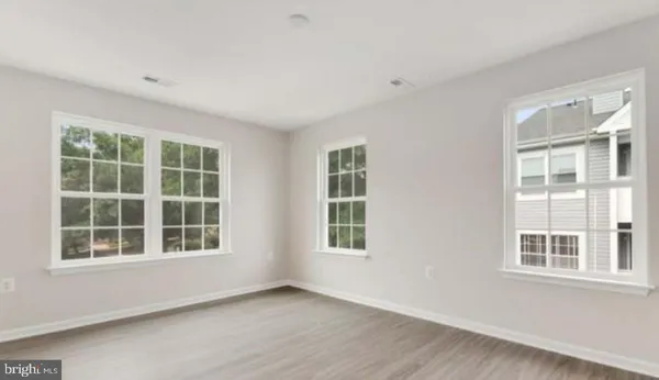 $2,450 | 6425 Richmond Highway, Unit 301, Alexandria, VA 22306