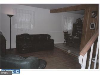731 Valley Road Phoenixville, PA 19460 - Photo 5 of 8 Living Room