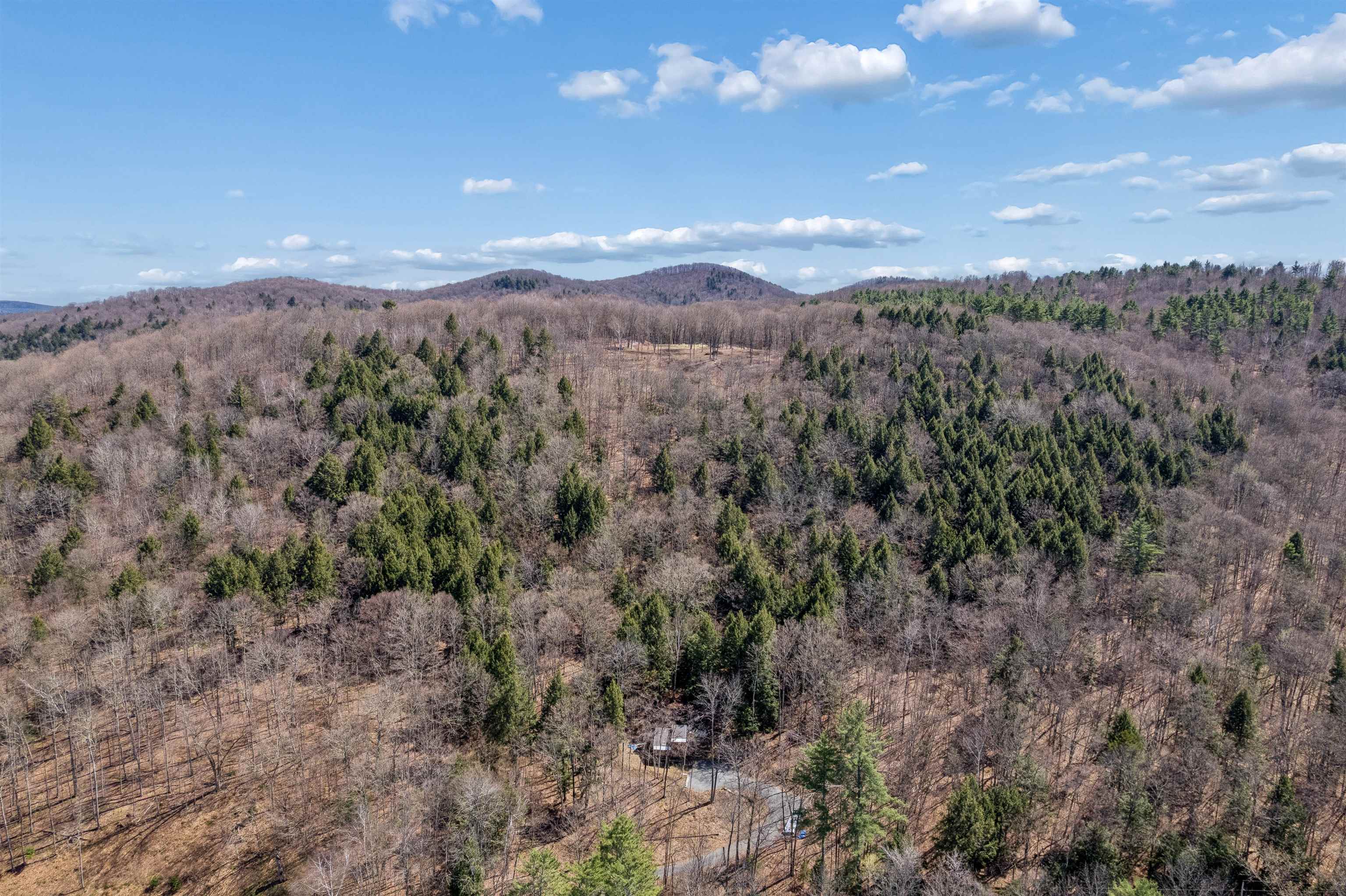 167 Leons Lane Sharon, VT 05068 - Photo 11 of 23