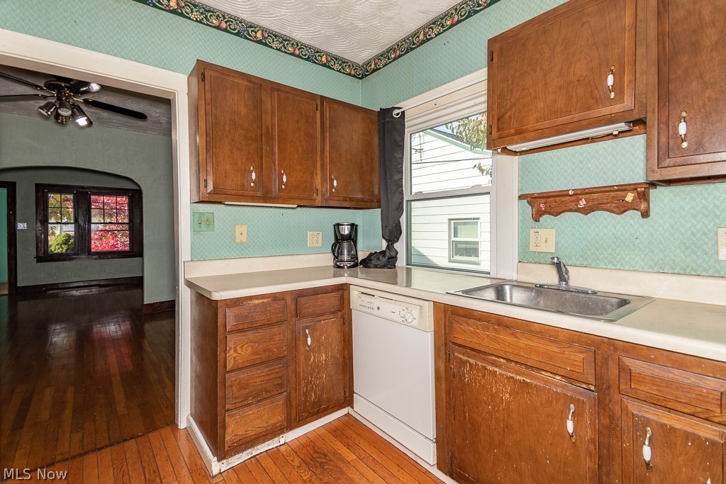 4351 Fulton Road Cleveland, OH 44144 - Photo 7 of 31 Gallery Image 7