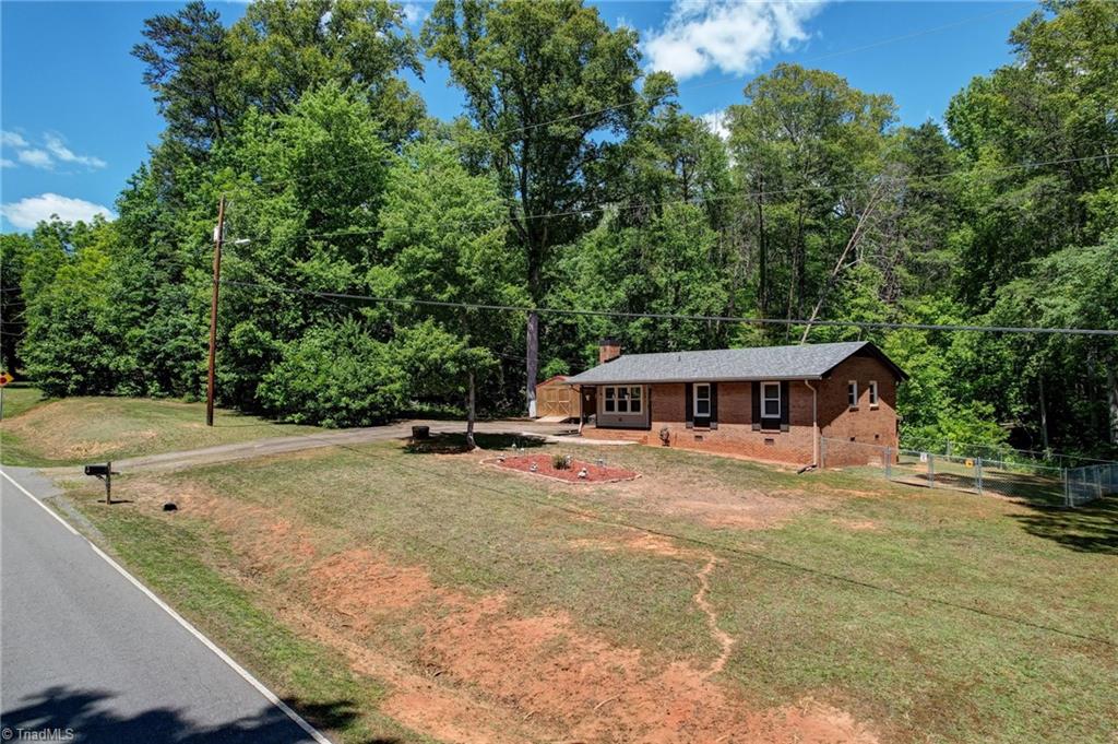 153 Lake Lemar Road Reidsville, NC 27320 - Photo 2 of 30
