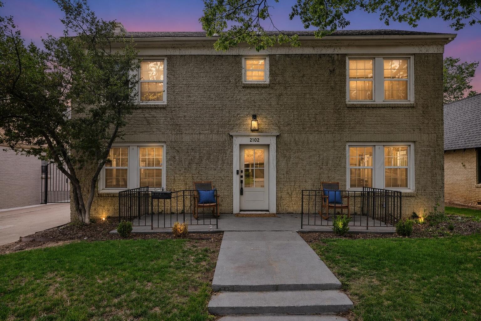 2102 South Hayden Street Amarillo, TX 79109 - Photo 2 of 37 Dusk Virtual Picture