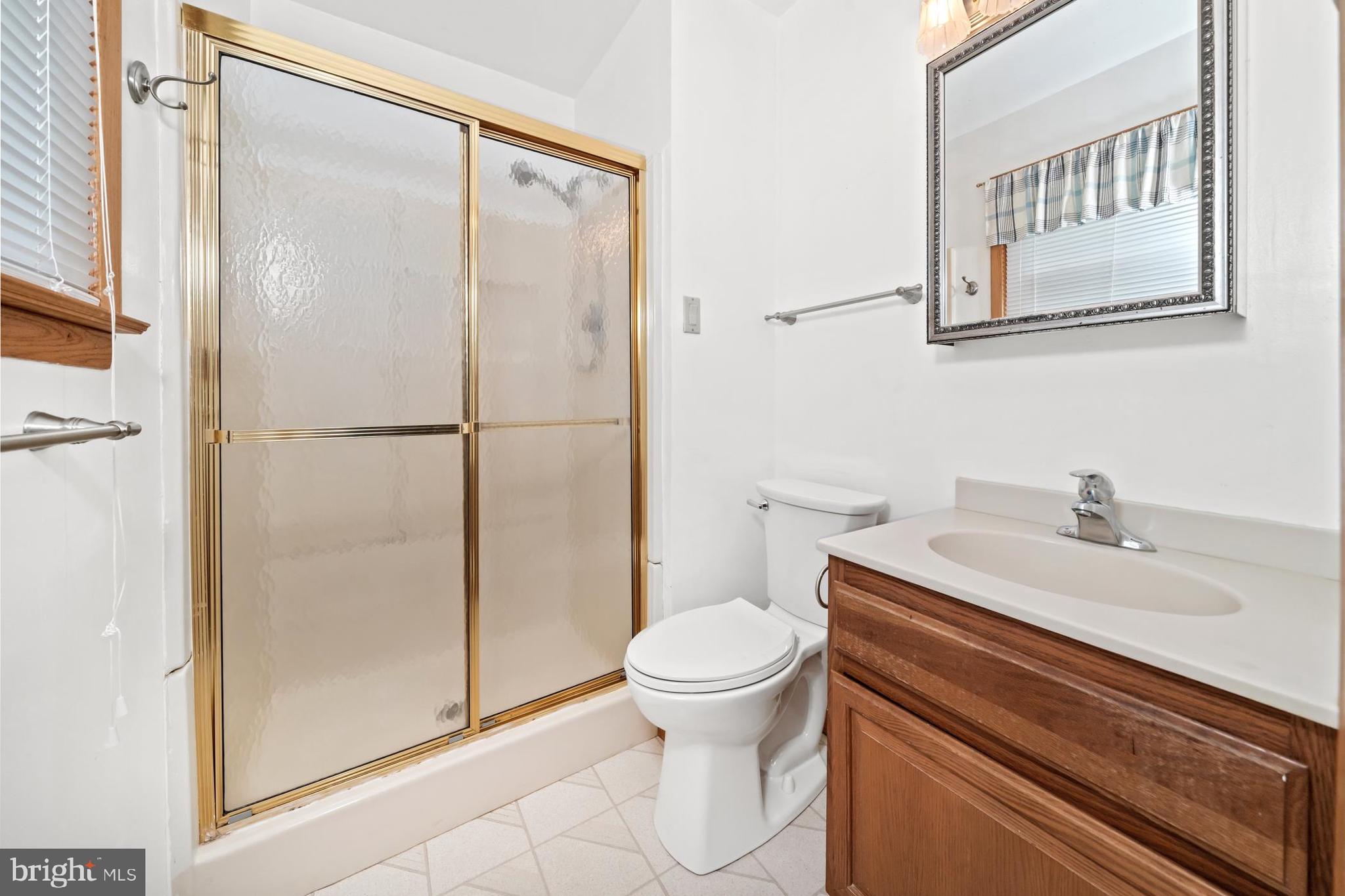 2717 Point Breeze Road Wilmington, DE 19810 - Photo 10 of 23 Primary Bathroom