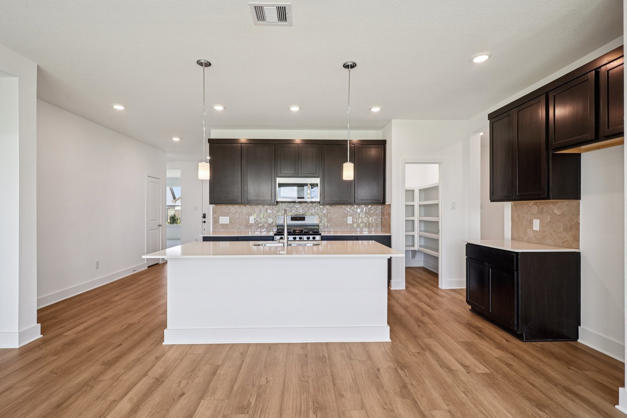 14459 Trumpet Lane Splendora, TX 77372 - Photo 5 of 18 14459 Trumpet Lane Kitchen