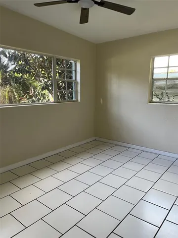 a view of utility room