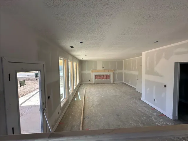 $599,999 | 7040 Yulich Court, Parkville, MO 64152