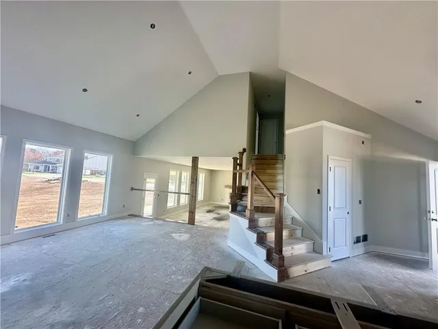 $599,999 | 7040 Yulich Court, Parkville, MO 64152