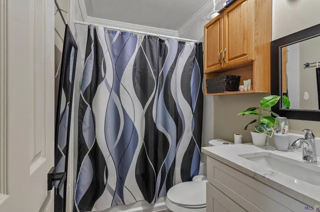 $200,000 | 15230 Silver Oak Drive, Prairieville, LA 70769