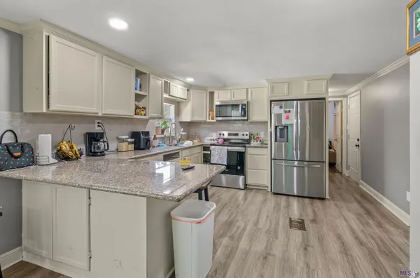 $200,000 | 15230 Silver Oak Drive, Prairieville, LA 70769