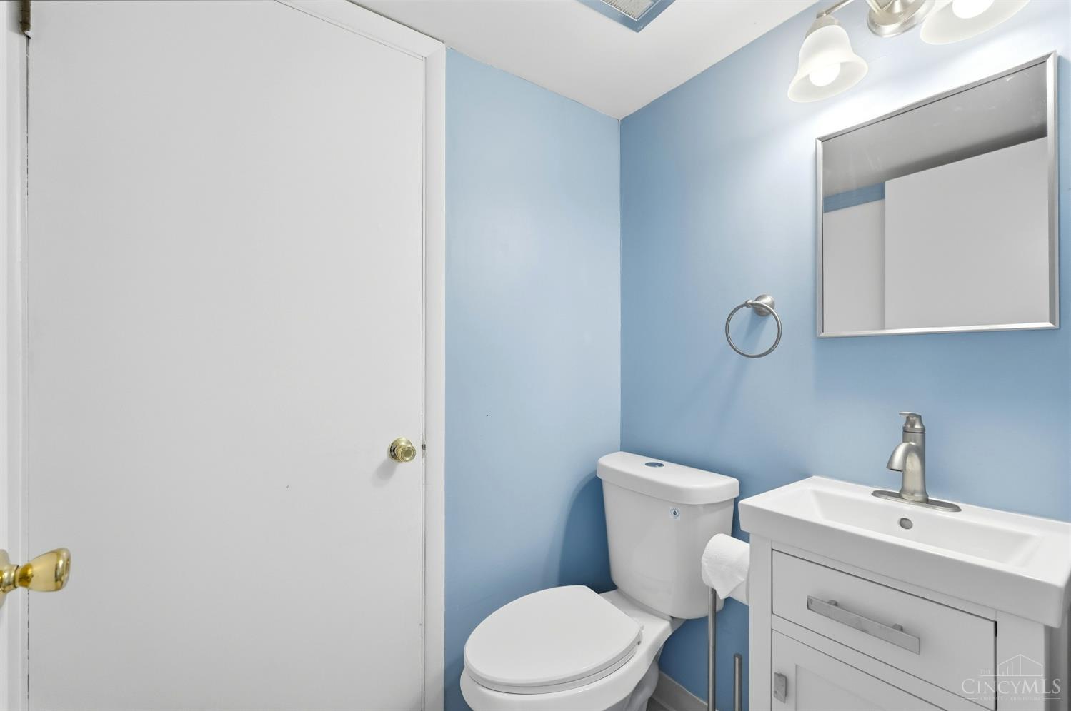 7752 Montgomery Road, Unit 3 Cincinnati, OH 45236 - Photo 16 of 43