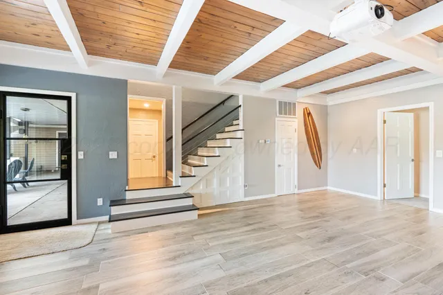 $1,700,000 | 147 South Shore Drive, Amarillo, TX 79118