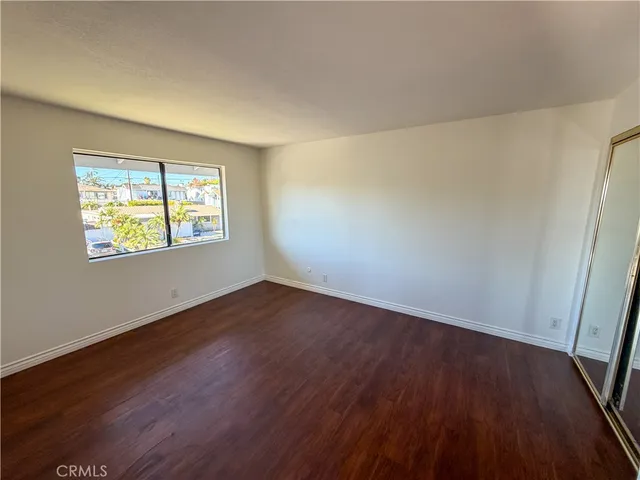 a view of a pathway of the house