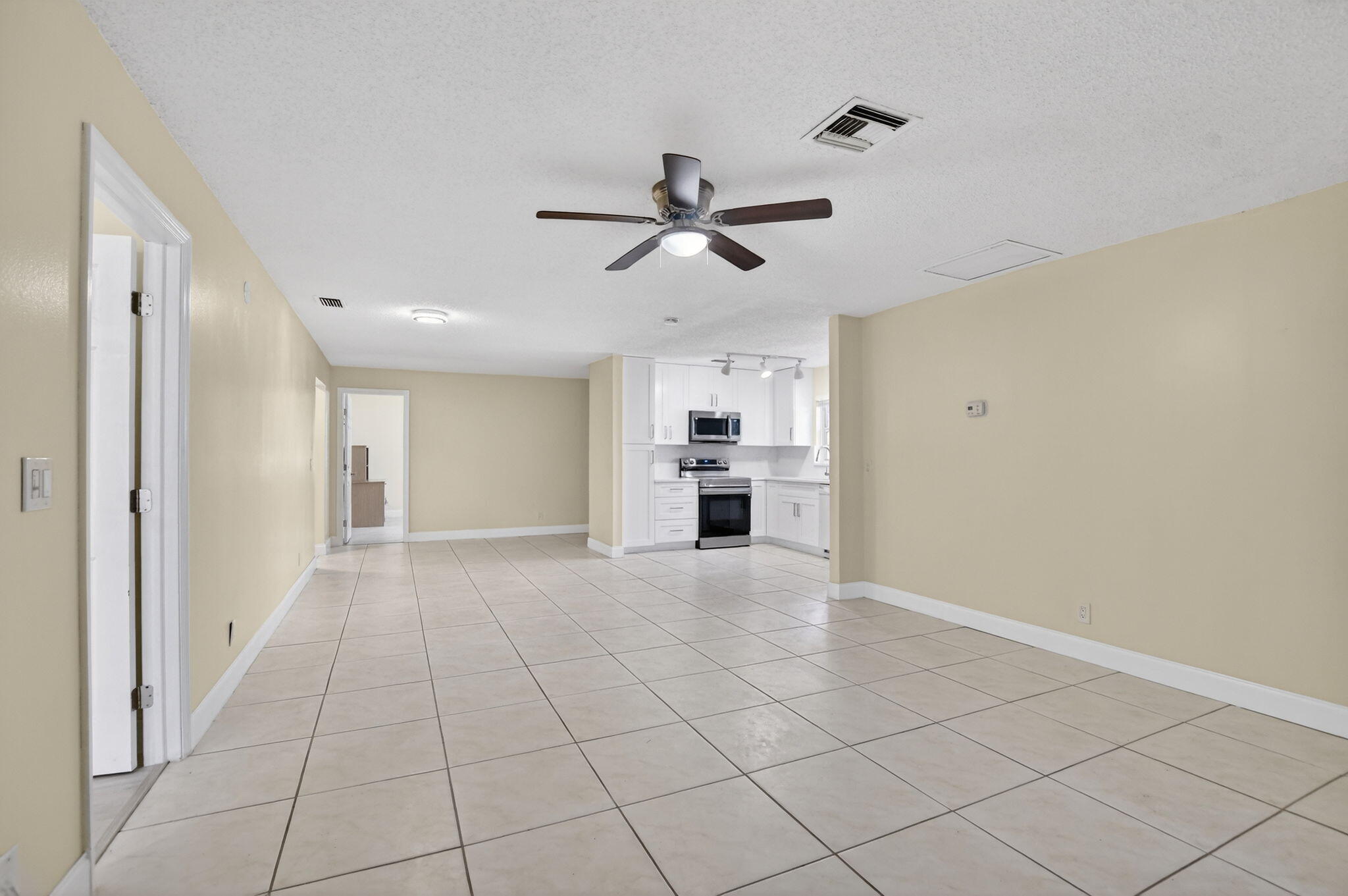 22334 Southwest 57th Circle Boca Raton, FL 33428 - Photo 11 of 29 14-web-or-mls-DSC_1087