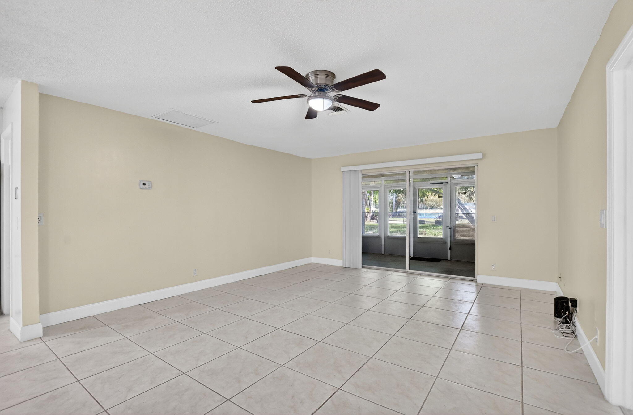 22334 Southwest 57th Circle Boca Raton, FL 33428 - Photo 8 of 29 11-web-or-mls-DSC_1072
