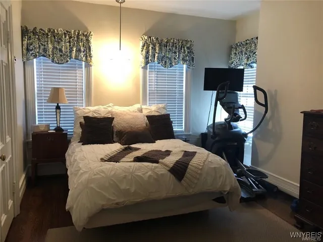 $3,000 | 236 Bryant Street, Buffalo, NY 14222