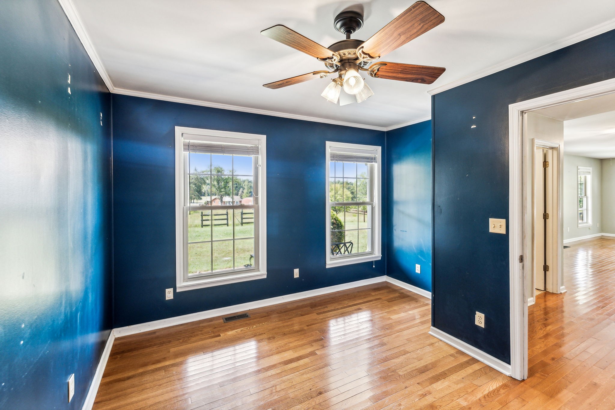 915 Woosley Road Tullahoma, TN 37388 - Photo 23 of 70 This is the office inside the home.