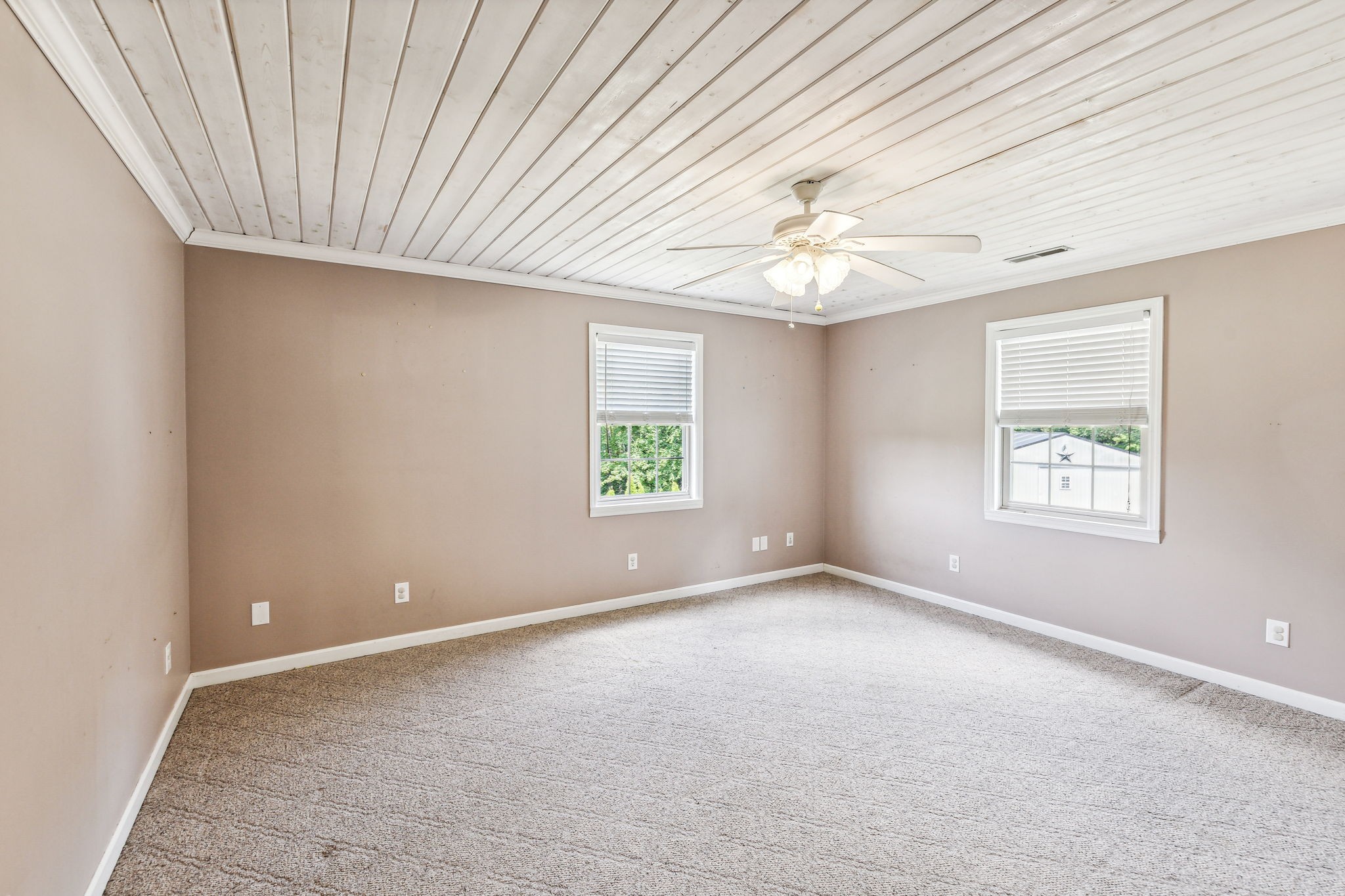 915 Woosley Road Tullahoma, TN 37388 - Photo 39 of 70 Another guest bedroom with shiplap ceiling and double closets