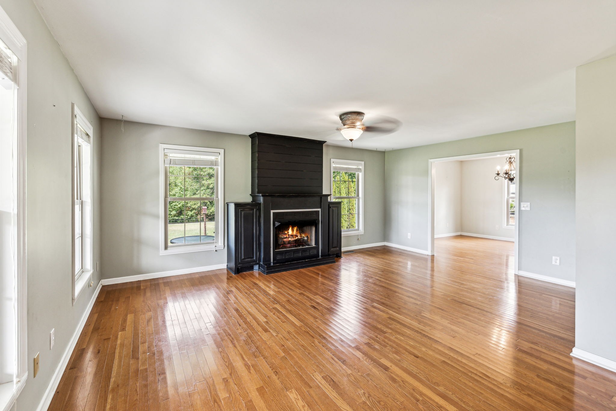 915 Woosley Road Tullahoma, TN 37388 - Photo 10 of 70 Modern fireplace with gas logs in the Den