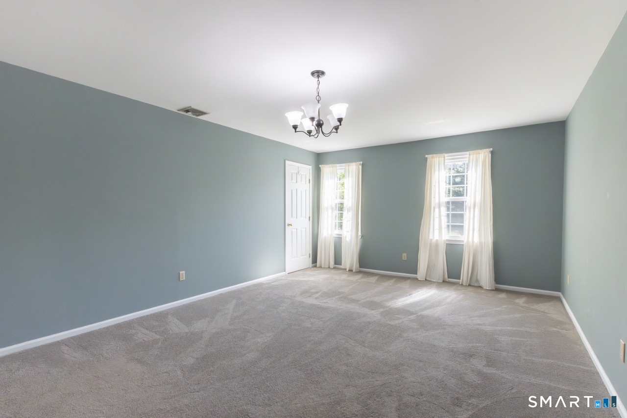 37 Vintage Road Trumbull, CT 06611 - Photo 17 of 39