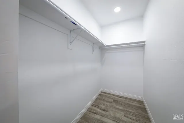 $695,900 | Undisclosed Address, Bakersfield, CA 93305