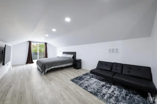 $695,900 | Undisclosed Address, Bakersfield, CA 93305