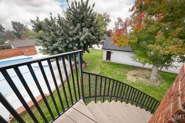 $695,900 | Undisclosed Address, Bakersfield, CA 93305