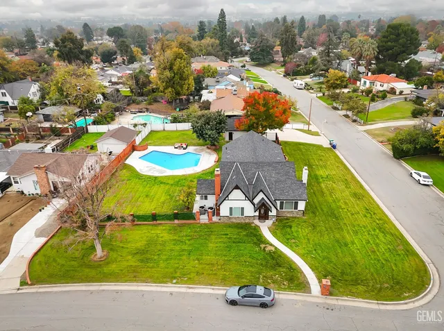 $695,900 | Undisclosed Address, Bakersfield, CA 93305