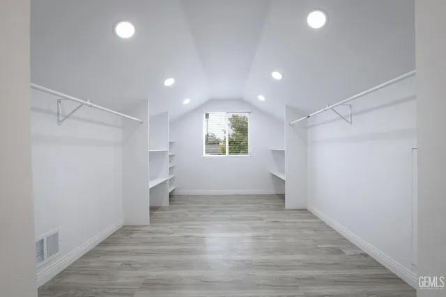 $695,900 | Undisclosed Address, Bakersfield, CA 93305