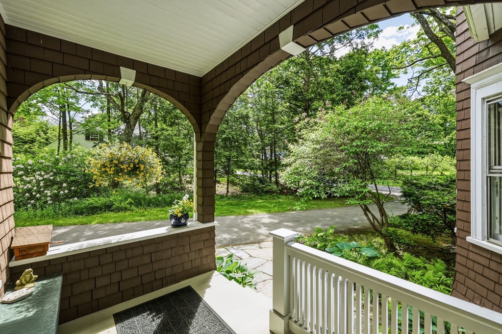 91 Sunset Avenue Amherst, MA 01002 - Photo 6 of 42