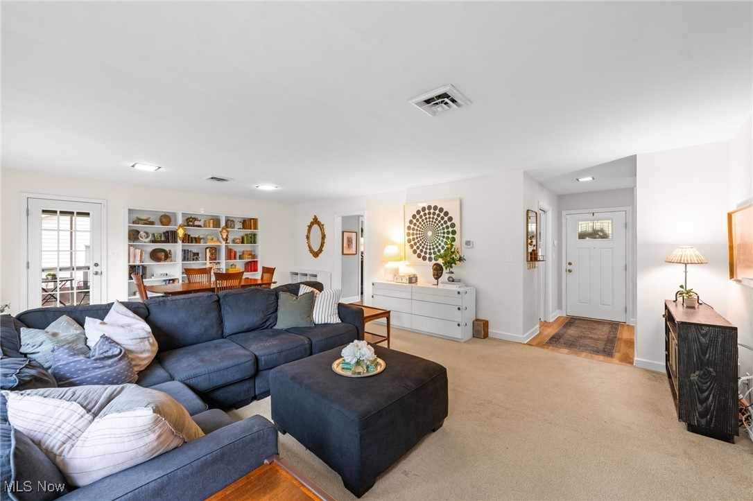 461 Overwood Road Akron, OH 44313 - Photo 5 of 38 Gallery Image 5