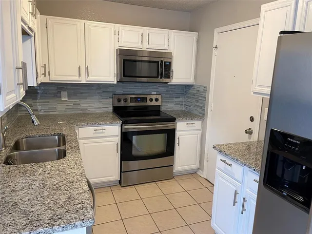 $1,850 | 18159 Whispering Gables Lane, Dallas, TX 75287