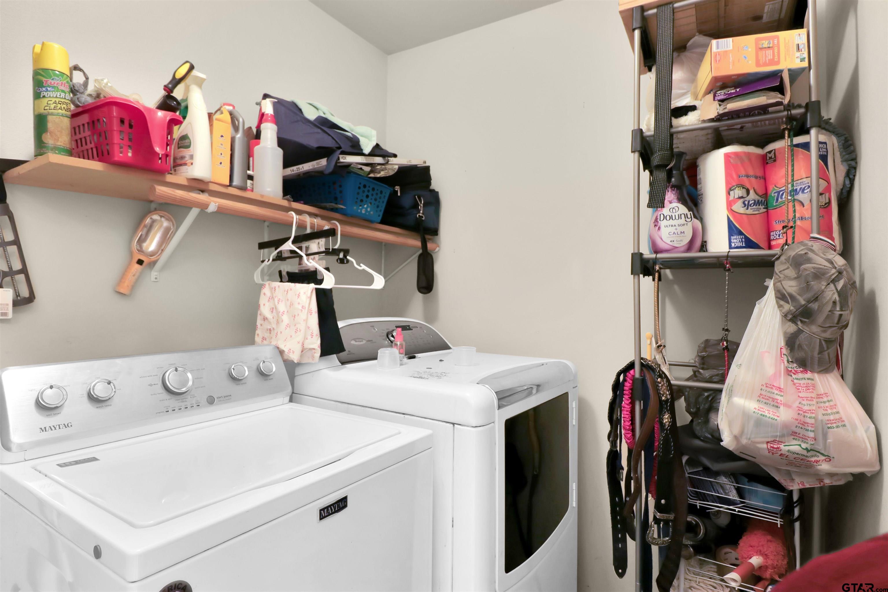 1224 West 3rd Street Tyler, TX 75701 - Photo 13 of 14 a utility room with dryer and washer