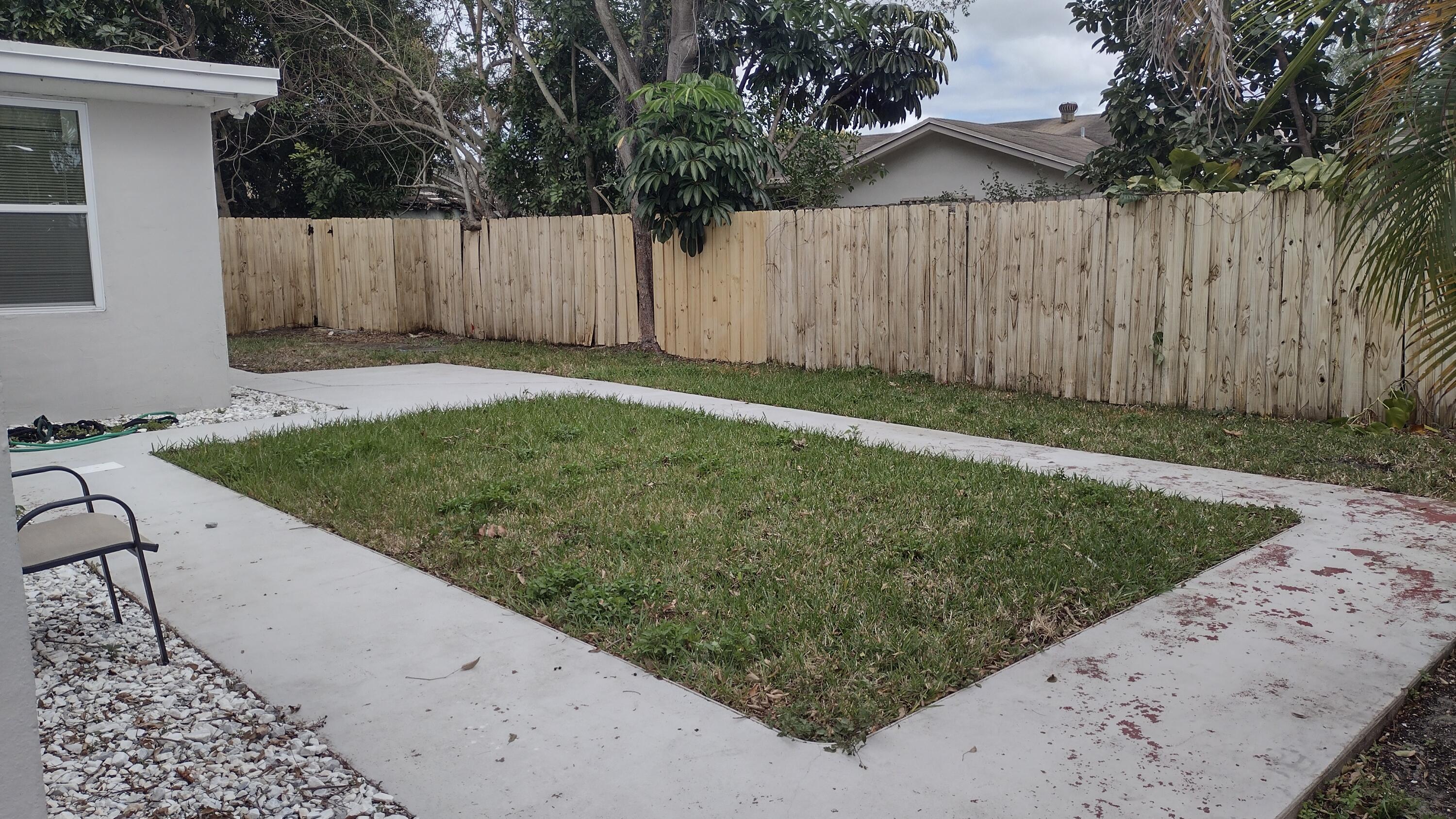 22682 Family Circle Boca Raton, FL 33428 - Photo 11 of 24 1000001254