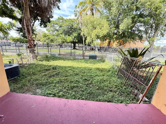 $2,000 | 2625 Northwest 60th Way, Sunrise, FL 33313