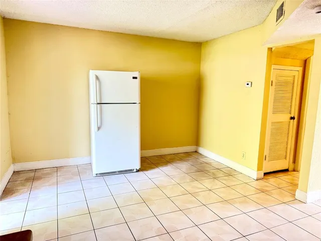 $2,000 | 2625 Northwest 60th Way, Sunrise, FL 33313