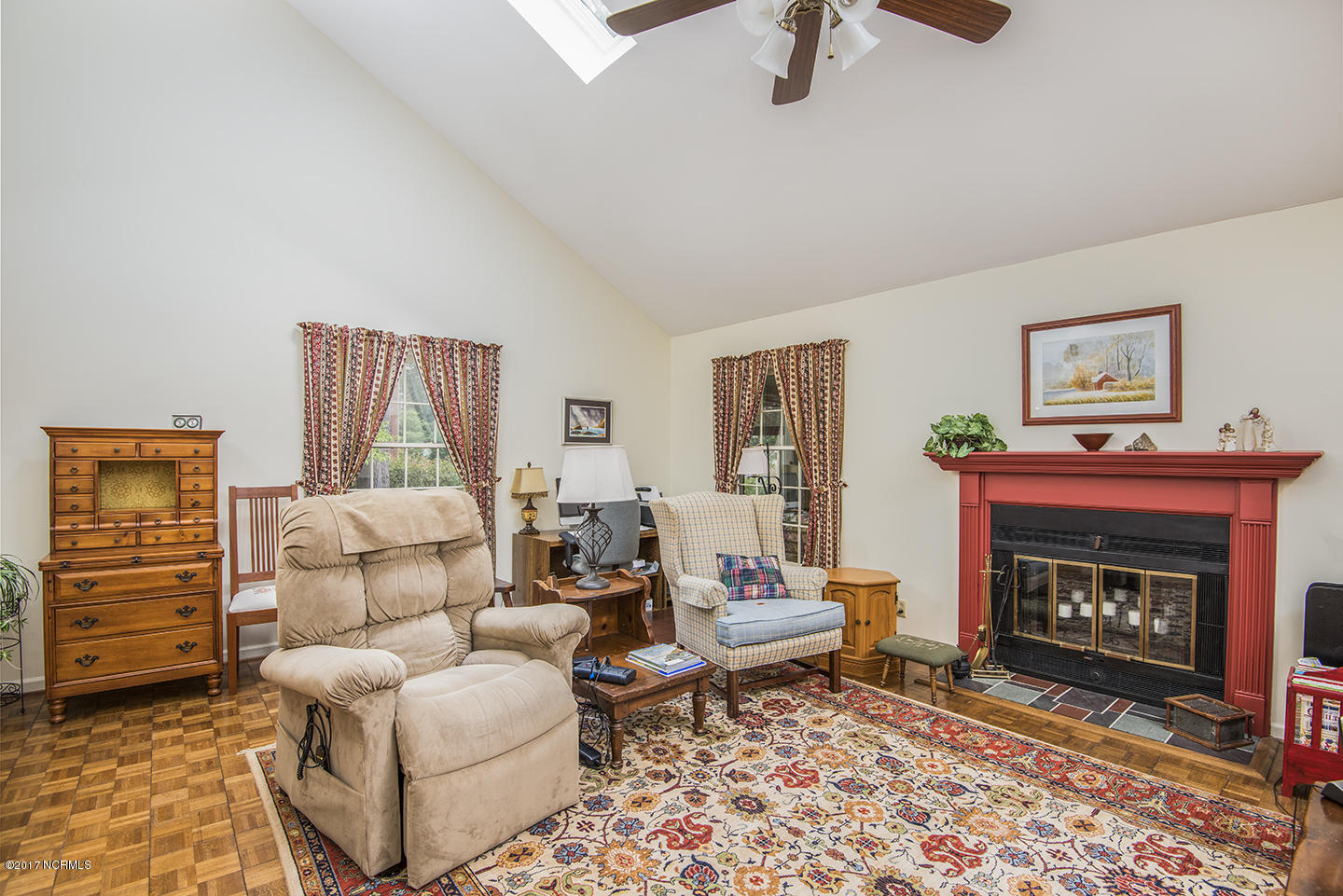 111 Gangplank Road New Bern, NC 28562 - Photo 3 of 27 Family Room View 2